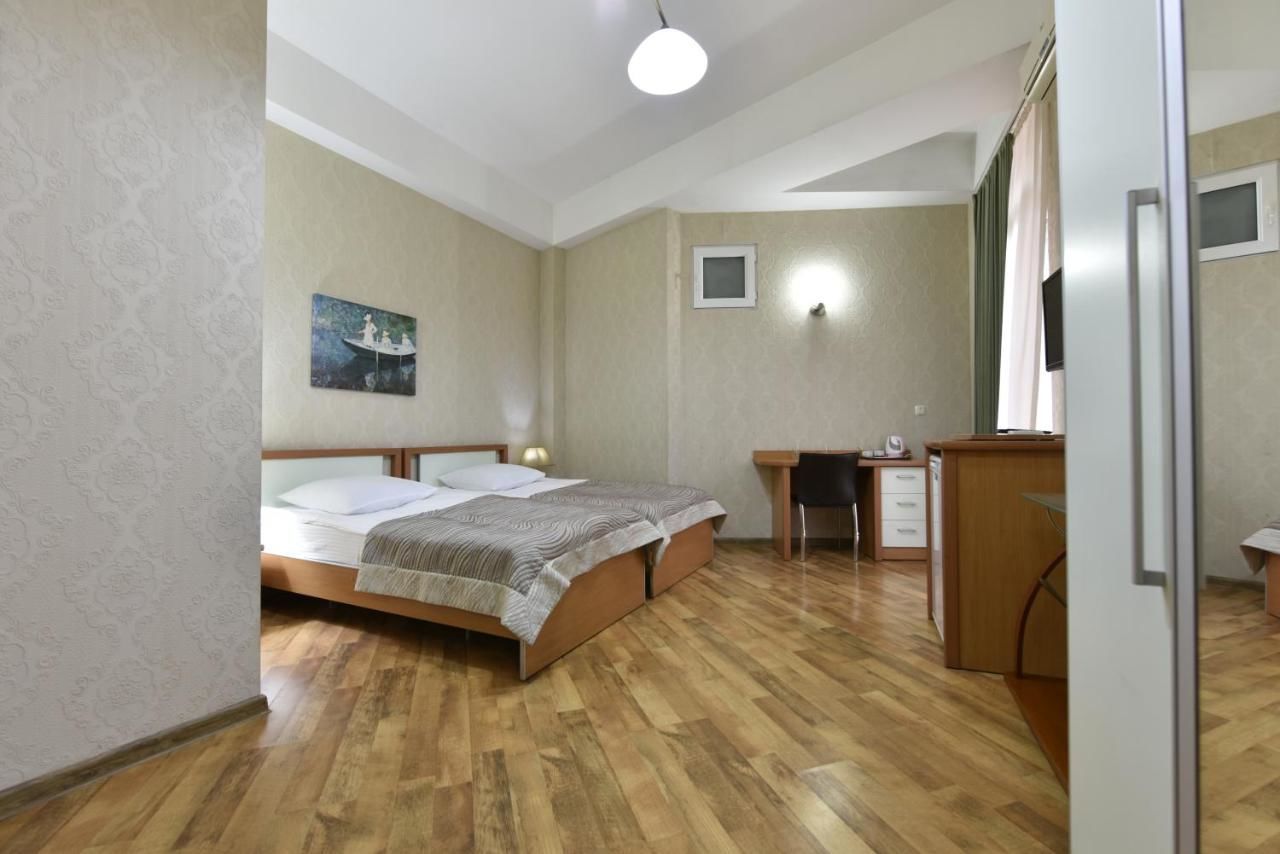 Отель Irmeni Hotel Тбилиси